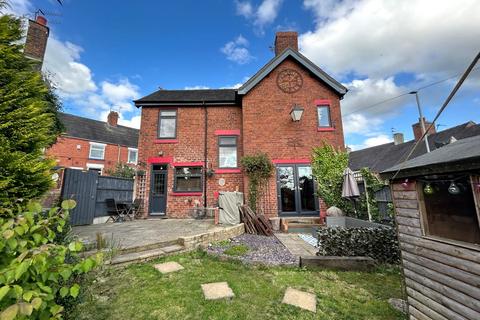 4 bedroom detached house for sale, Hazles Cross Road, Stoke-on-Trent ST10