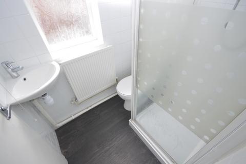 2 bedroom terraced house to rent, Edward Street, Stoke-On-Trent ST4