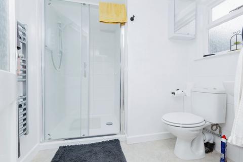 21 Beacon Drive, Loughborough, LE11 2BD