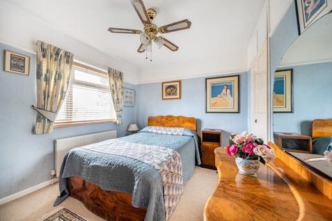 45 Highwood Avenue, Bushey, WD23 2AL