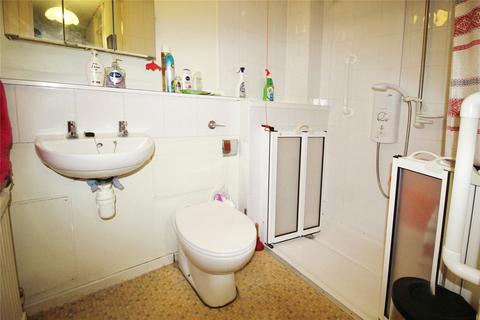 1 bedroom flat for sale, Brookside Avenue, East Sussex BN26