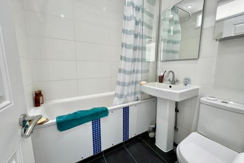 Flat 4, 21 Augusta Road, Ramsgate, CT11 8JP