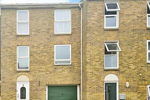 4 Camden Square, Ramsgate, CT11 8HS