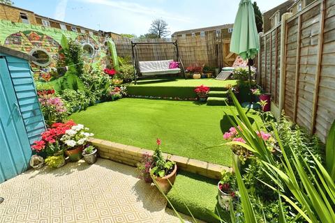4 Camden Square, Ramsgate, CT11 8HS