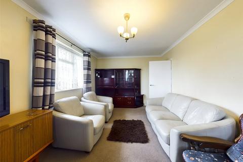 2 bedroom flat for sale, Westbury Terrace, Upminster RM14