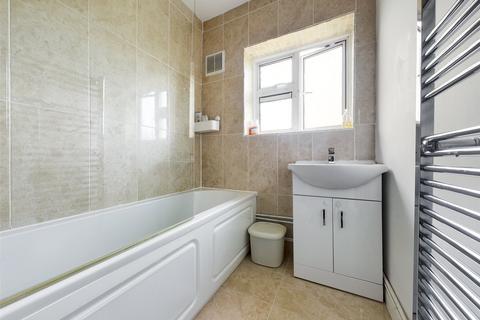 1 Boxmoor Road, Romford, RM5 2SH
