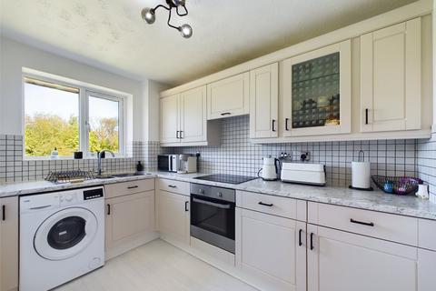37 Leston Close, Rainham, RM13 9NF