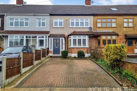 25 Ashvale Gardens, Romford, RM5 3QA