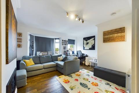2a, The Parade North Road, Havering-atte-bower, Romford, RM4 1PP