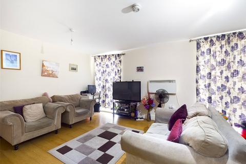 2 bedroom flat for sale, Western Road, Romford RM1