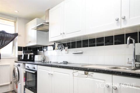 1 bedroom flat for sale, Bellflower Path, Romford RM3