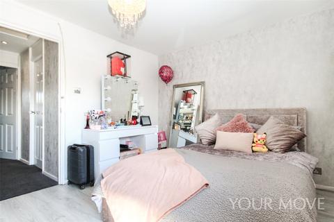 83 Bellflower Path, Romford, RM3 8JF