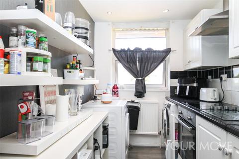 83 Bellflower Path, Romford, RM3 8JF