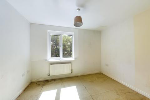 2 bedroom flat for sale, Capstan Drive, Rainham RM13