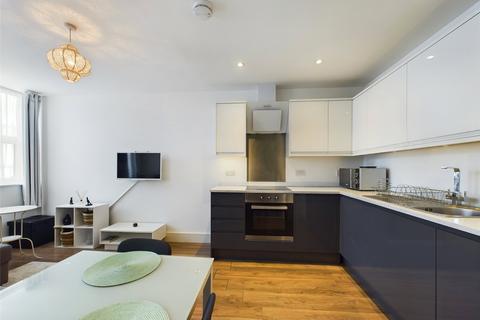 2 bedroom flat for sale, Mercury Gardens, Havering RM1