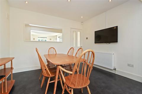 13 Avon Close, Rowlands Gill, NE39 1AE