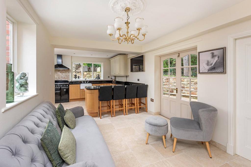 Kitchen Family Room