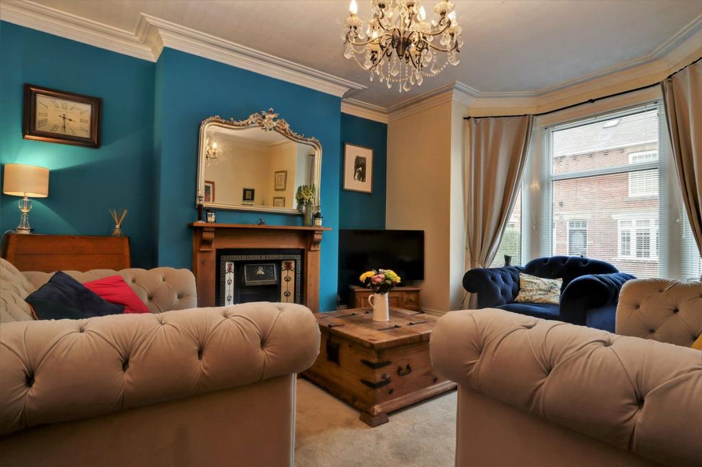 Living Room Pic 3