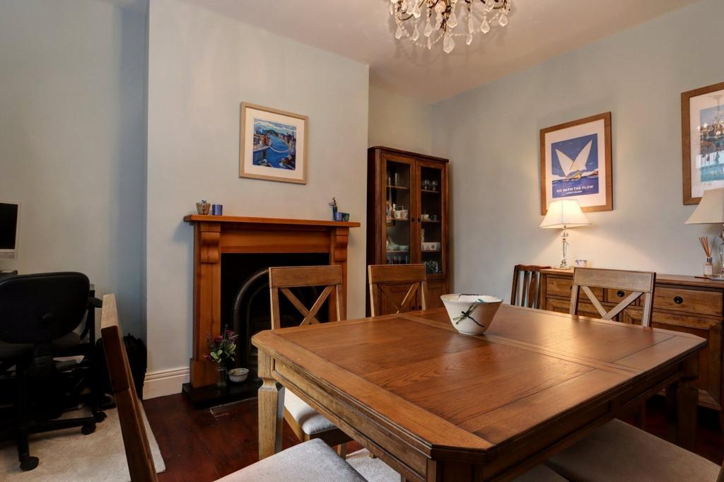 Dining Room Pic 2