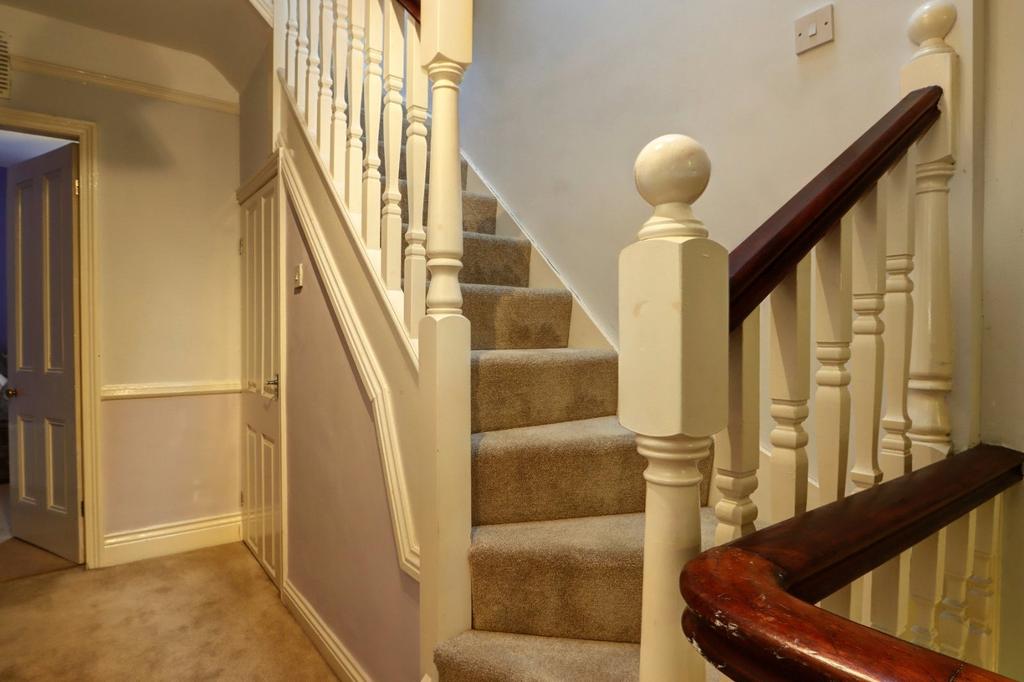Stairs To Master Bed