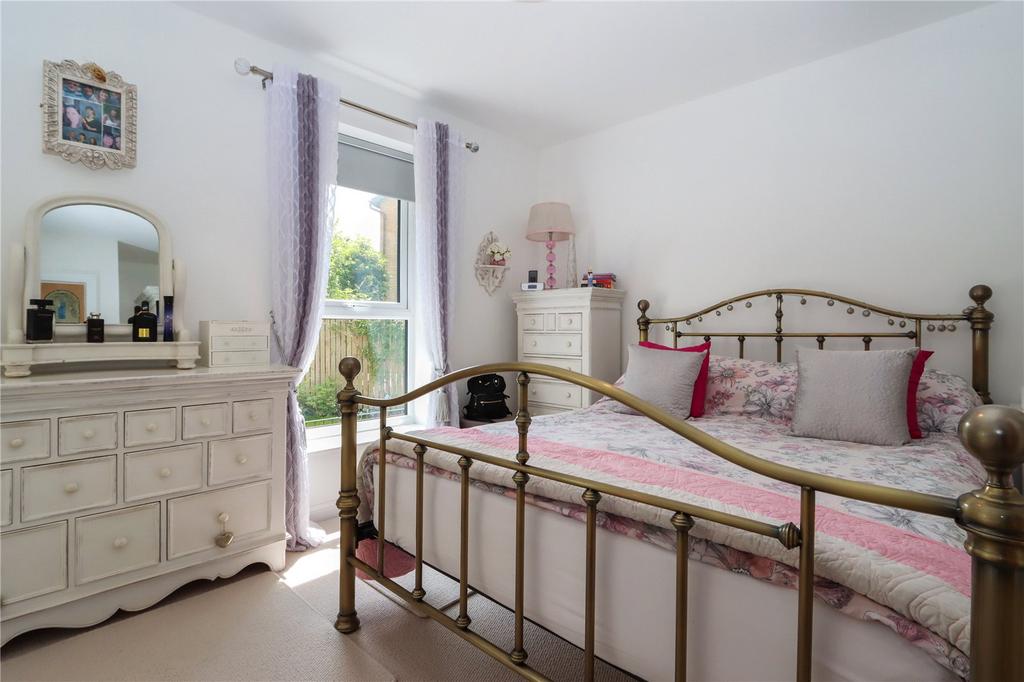Bedroom 1 Pic 1