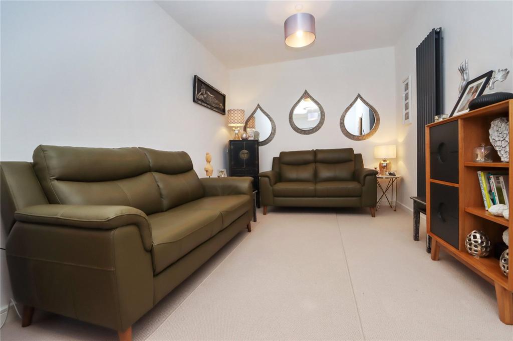 Living Room Pic 3