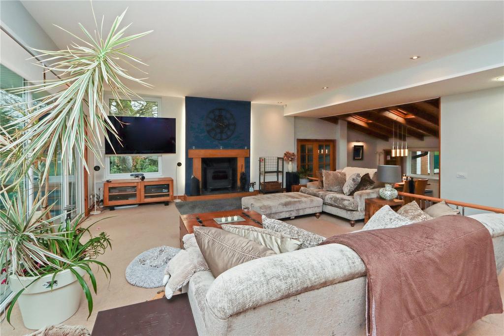 Lounge Pic 3
