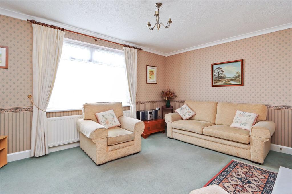 Living Room Pic 3