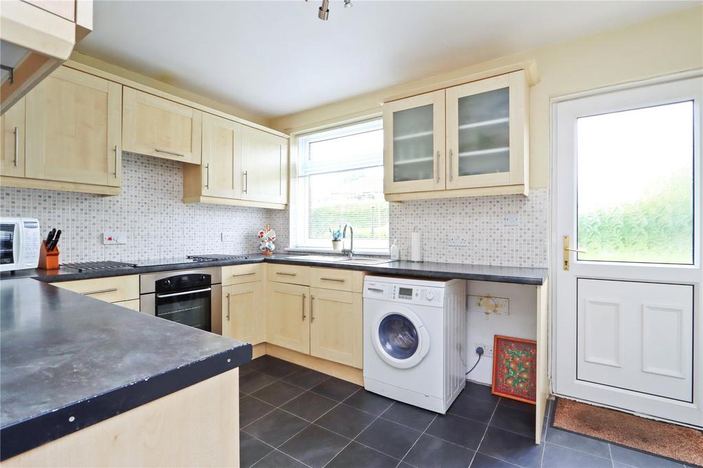 Kitchen Pic 1