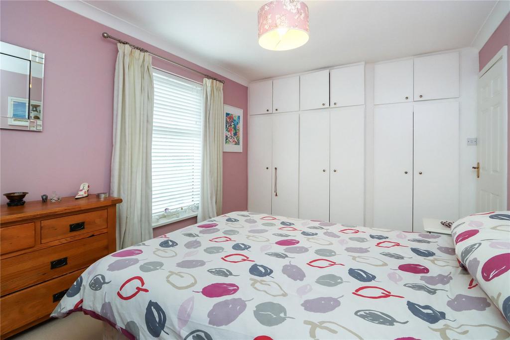 Bedroom 4 Pic 2