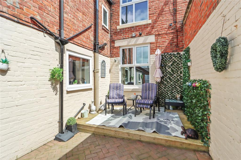 Rear Decking