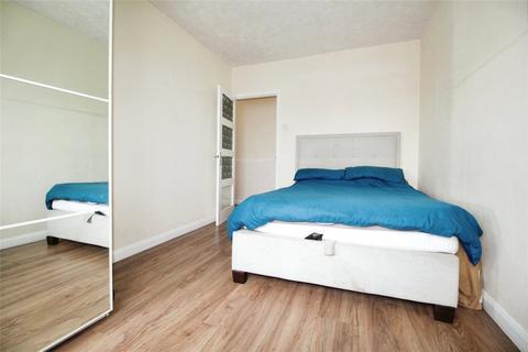 2 bedroom flat for sale, London Road, Kent ME10