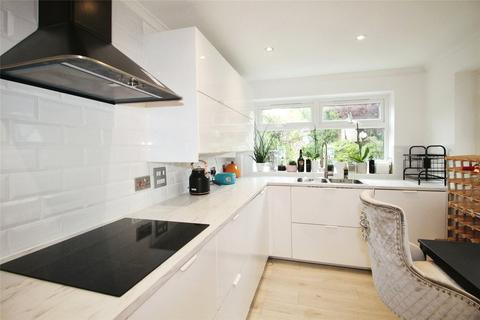 3 bedroom end of terrace house for sale, Gaze Hill Avenue, Kent ME10