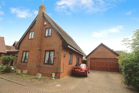 4 bedroom detached house for sale, Lammas Drive, Sittingbourne ME10