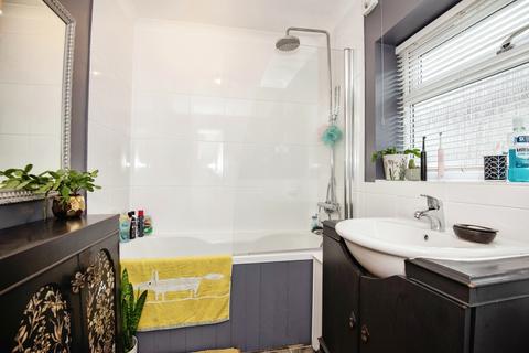 204 Barton Hill Drive, Minster On Sea, Sheerness, ME12 3LZ
