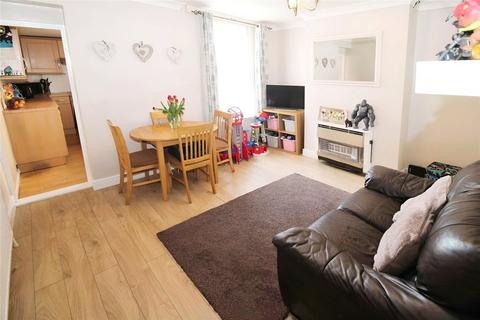 25 James Street, Sheerness, ME12 2QE
