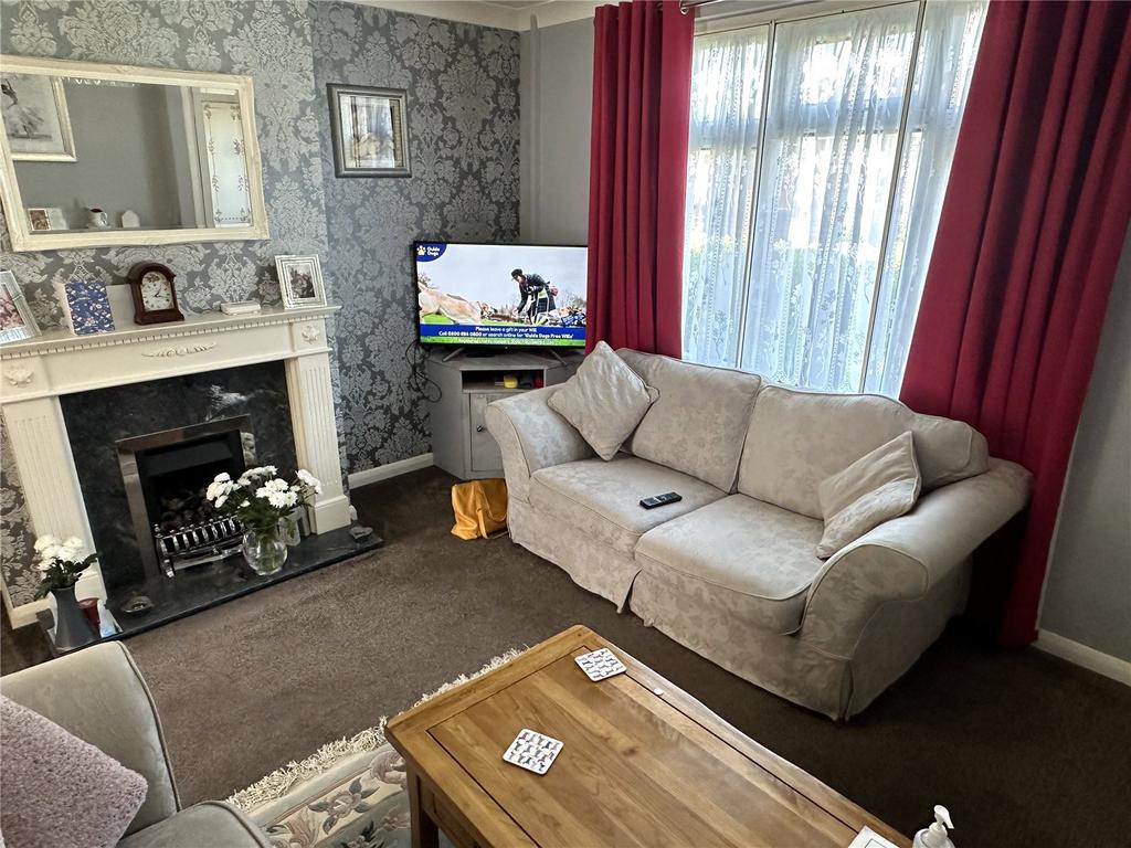 Bushbury Road, West Midlands B33 2 bed terraced house for sale £180,000