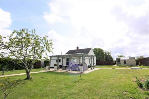 2 bedroom bungalow for sale, Sutton Road, Alford LN13