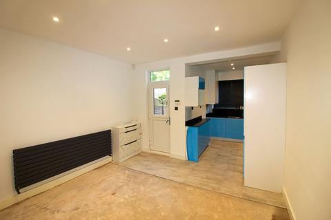12 Elsecar Road, Wath Upon Dearne, Rotherham, S63 6AG