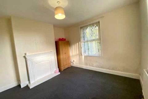 3 bedroom end of terrace house for sale, Main Street, Barnsley S73