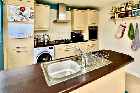 6 Teal Close, Wombwell, Barnsley, S73 0US