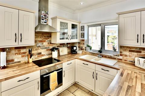 10 Stubbs Road, Wombwell, Barnsley, S73 8NT