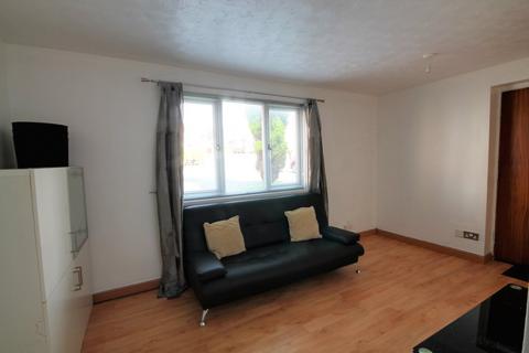 1 bedroom flat for sale, Aldeburgh Avenue, Tyne and Wear NE15