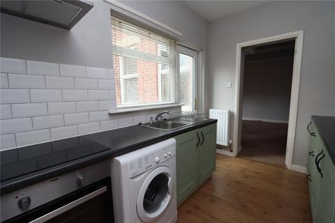 2 bedroom flat to rent, Croydon Road, Newcastle Upon Tyne NE4