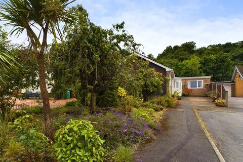 3 bedroom bungalow for sale, Wadhurst Grove, Nottinghamshire NG8