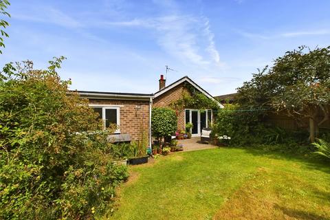 3 bedroom bungalow for sale, Wadhurst Grove, Nottinghamshire NG8