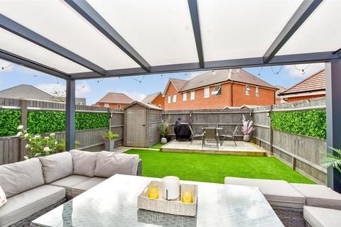 2 bedroom end of terrace house for sale, Bosham Gardens, Emsworth, Hampshire