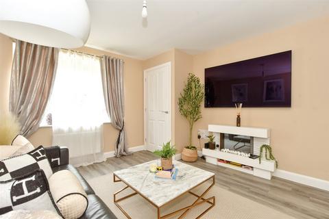 2 bedroom end of terrace house for sale, Bosham Gardens, Emsworth, Hampshire