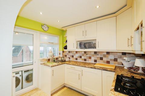 3 Ashdown Way, Shaw, Oldham, OL2 7LZ
