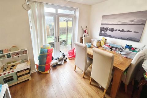 3 bedroom semi-detached house for sale, Shaw Road, Oldham OL2